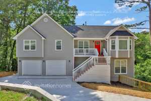 featured image of 887 Old Farm Walk