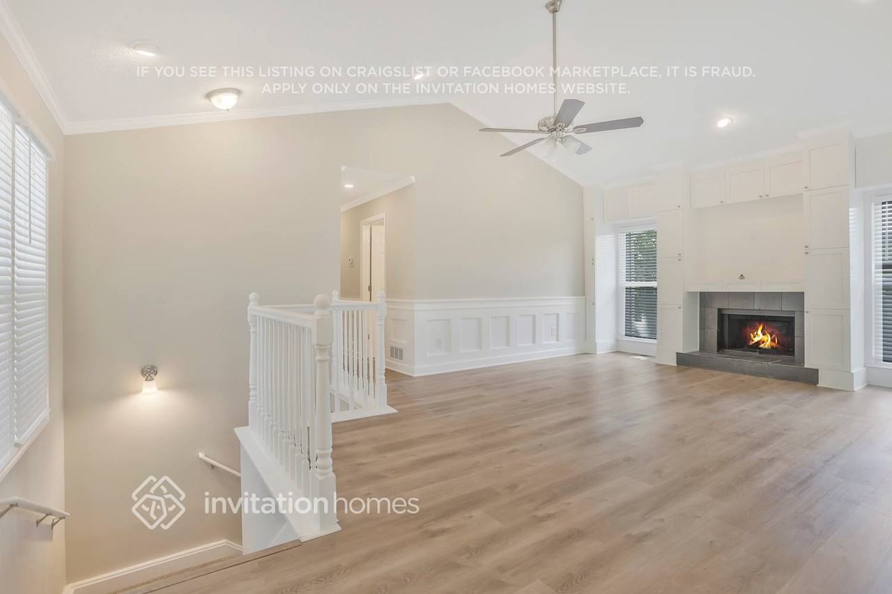 887 Old Farm Walk - Photo 3 of 28