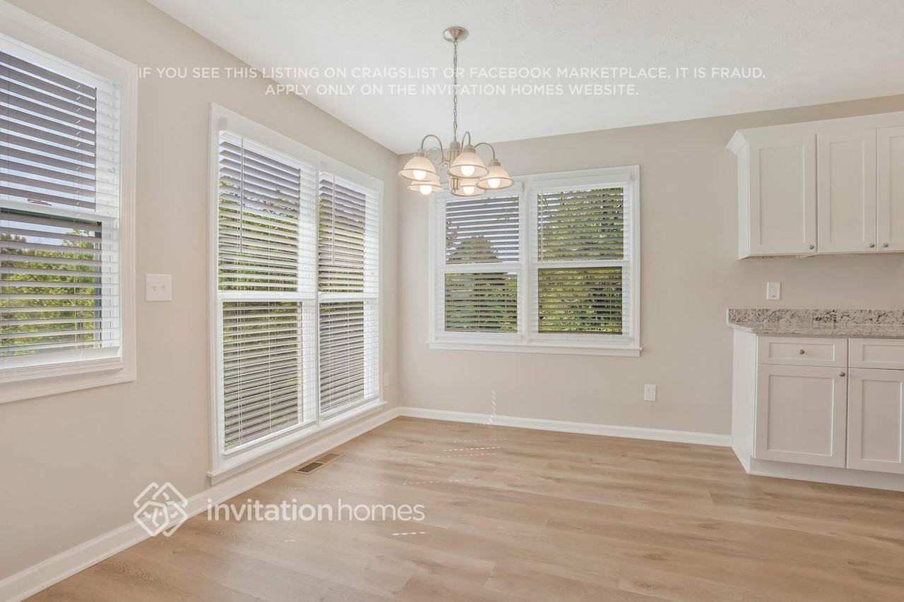 887 Old Farm Walk - Photo 7 of 28