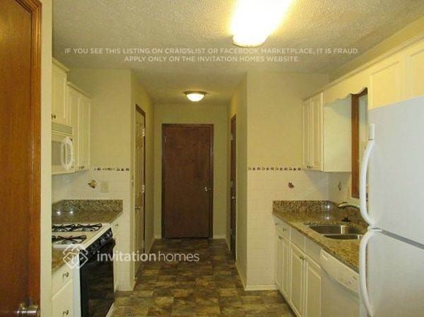 3142 Country Lake Dr - Photo 5 of 10