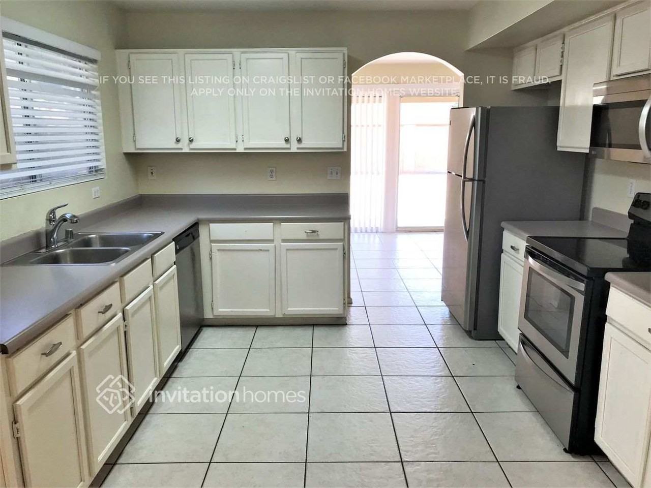 7541 W Comet Ave - Photo 7 of 17