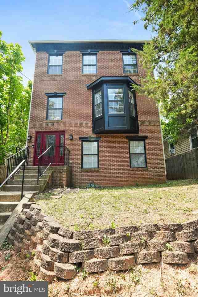 5115 Bass Pl Se - Photo 4 of 46