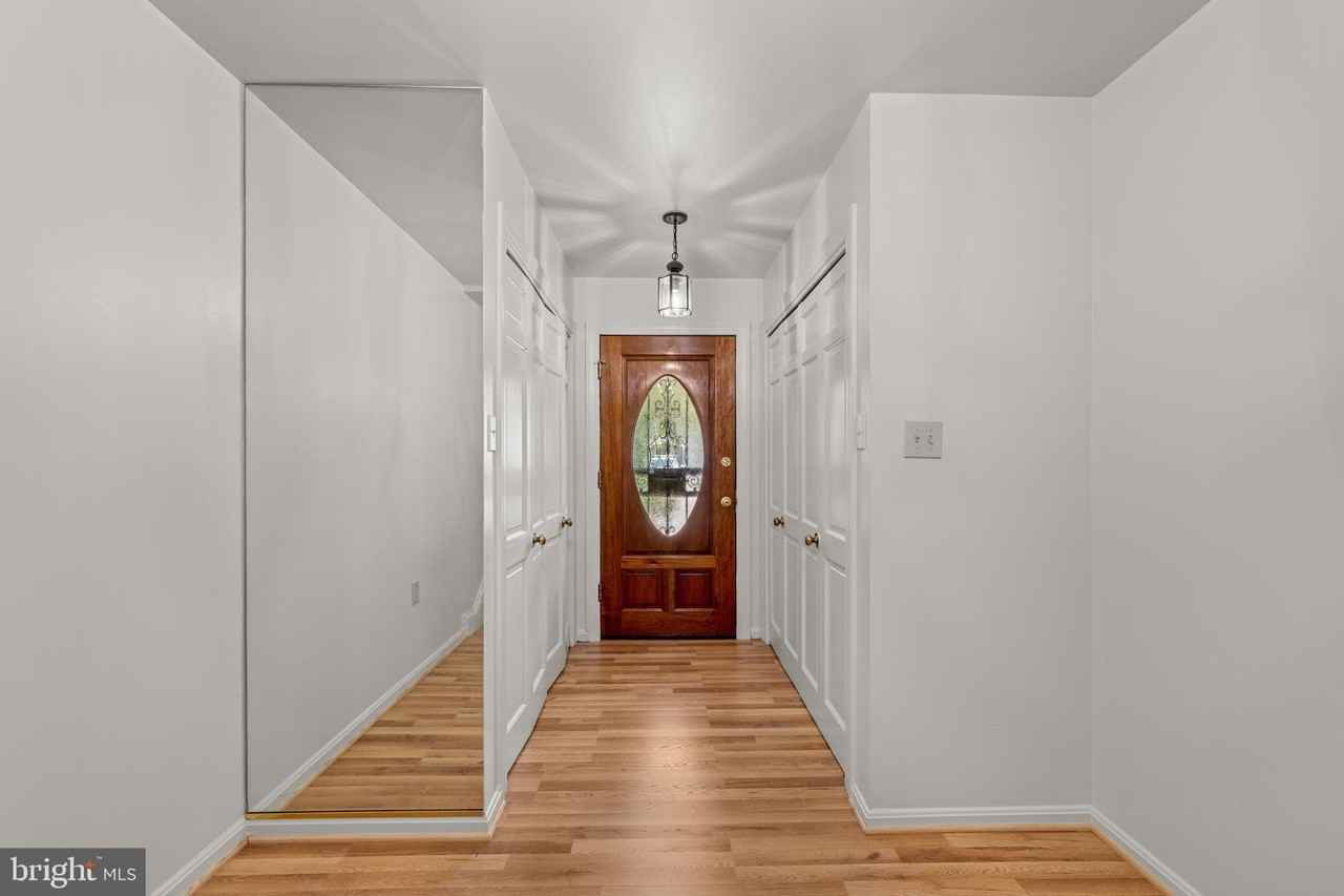 605 H St Sw - Photo 5 of 39