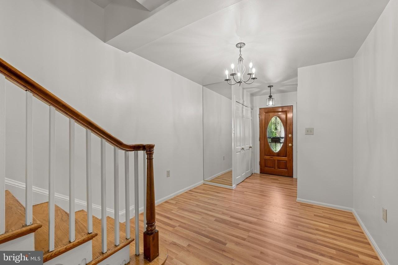 605 H St Sw - Photo 7 of 39