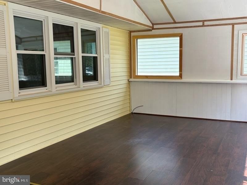 32655 Cedar Dr - Photo 3 of 17