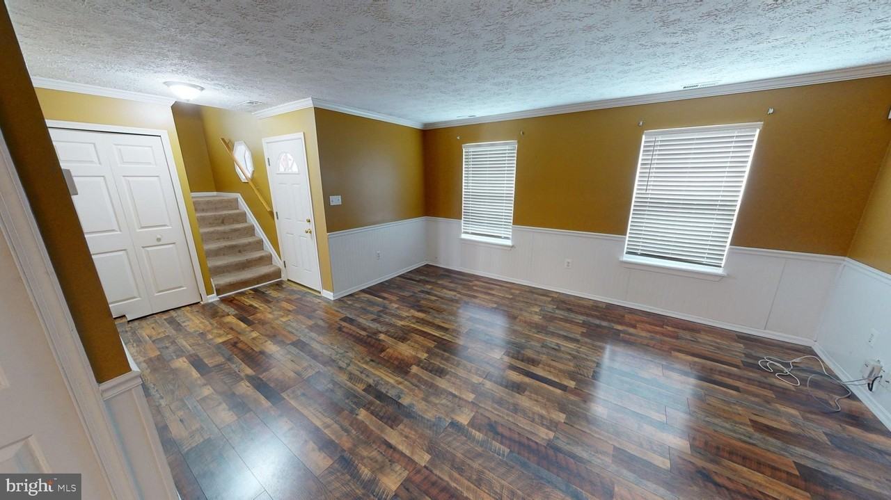 6510 Alopex Rd - Photo 7 of 35