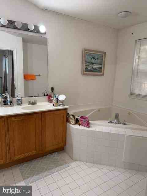 6041 Blue Point Ct - Photo 3 of 11