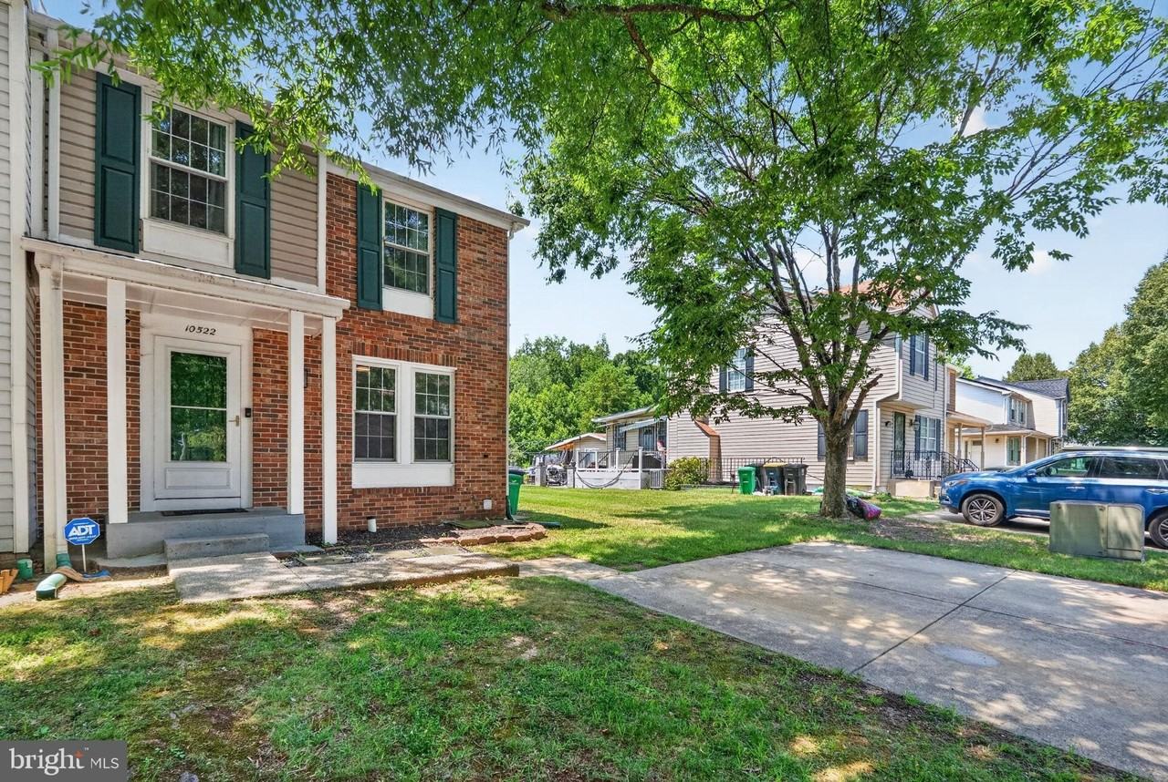 10522 Lime Tree Way - Photo 3 of 33
