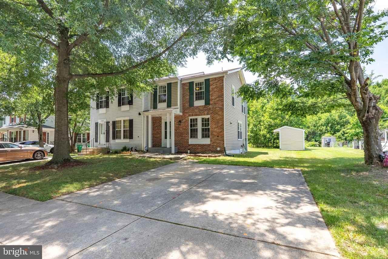 10522 Lime Tree Way - Photo 4 of 33