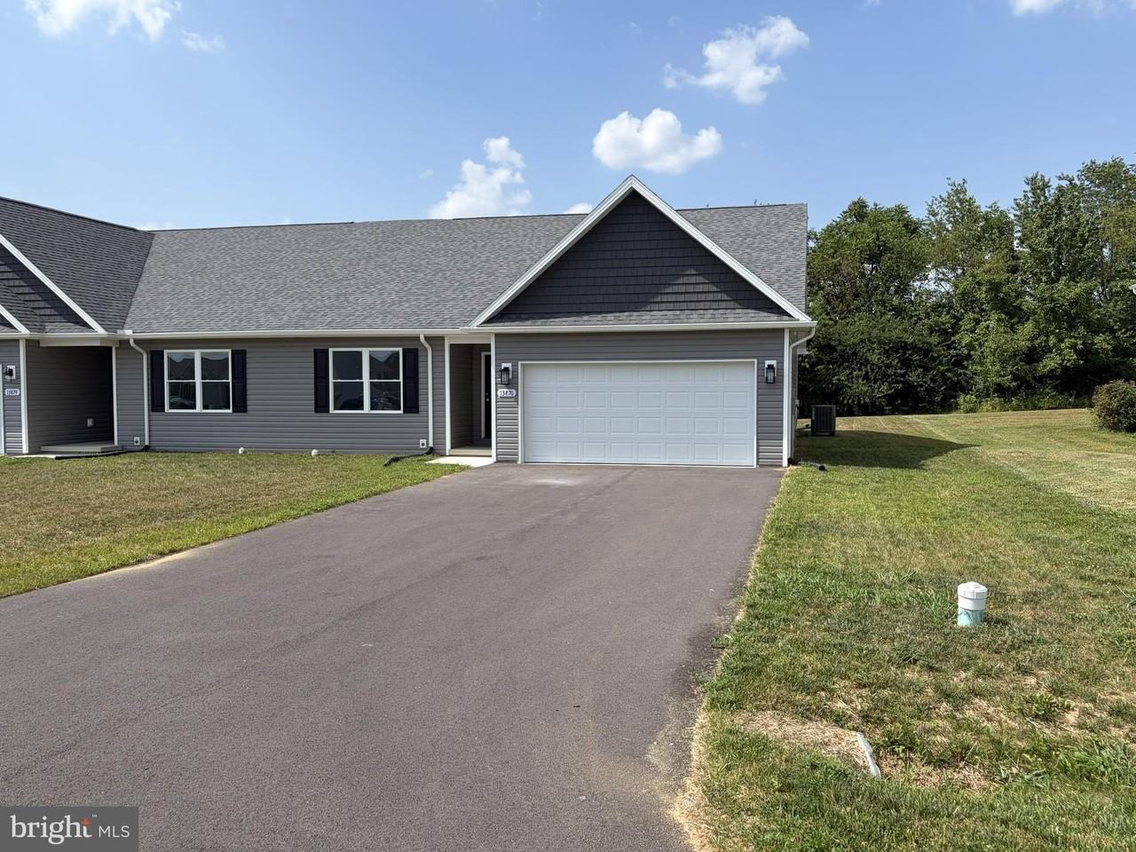 13876 Patriot Way - Photo 2 of 12
