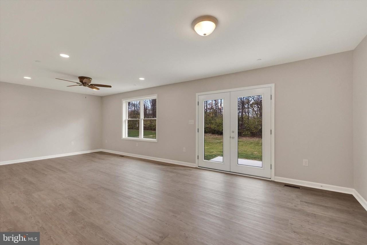 13876 Patriot Way - Photo 6 of 12