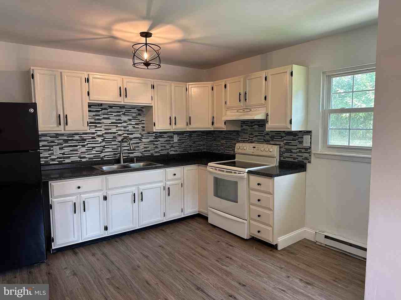 914 W Summer Rd - Photo 5 of 18