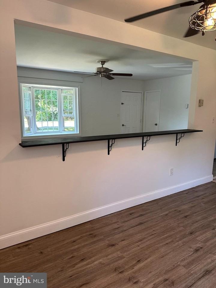 914 W Summer Rd - Photo 6 of 18