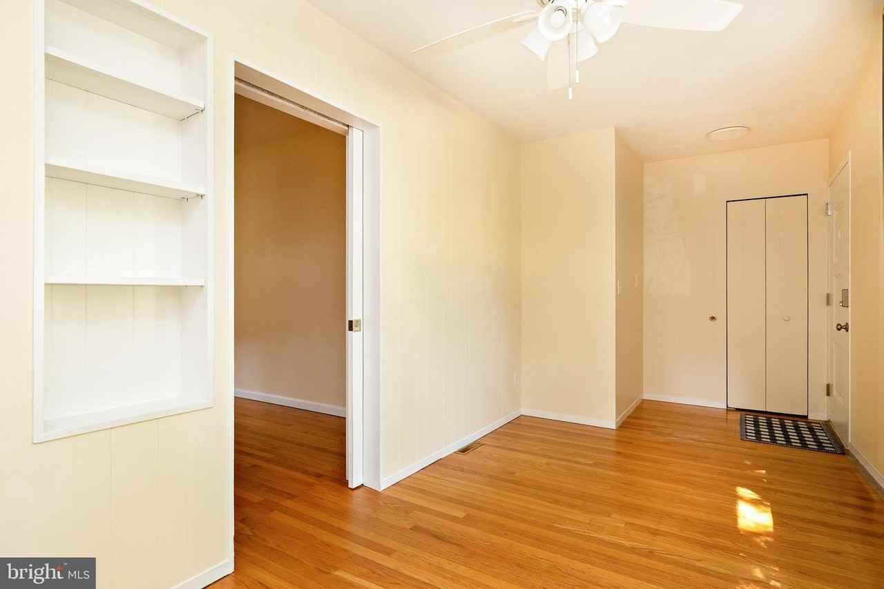 426 4th Ave - Photo 6 of 44