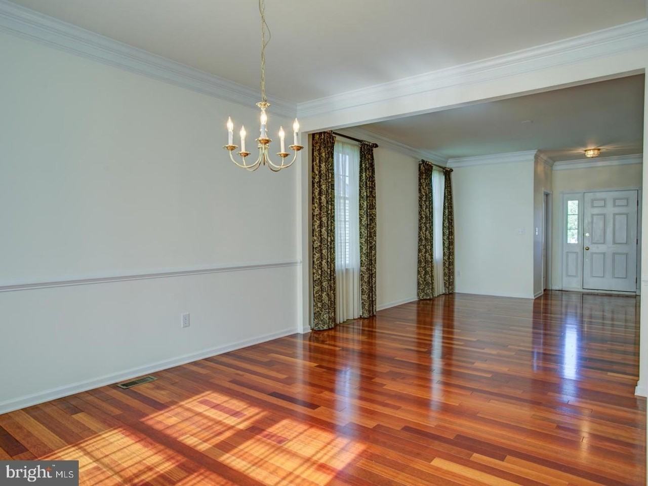 30 Lockwood Dr - Photo 5 of 22