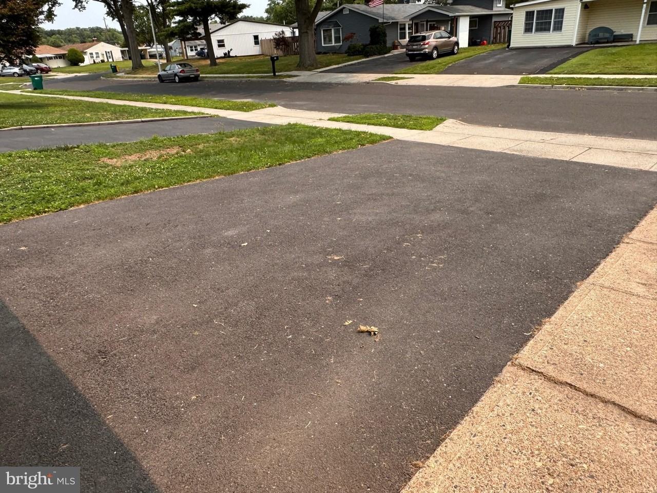 33 Twisting Ln - Photo 6 of 28