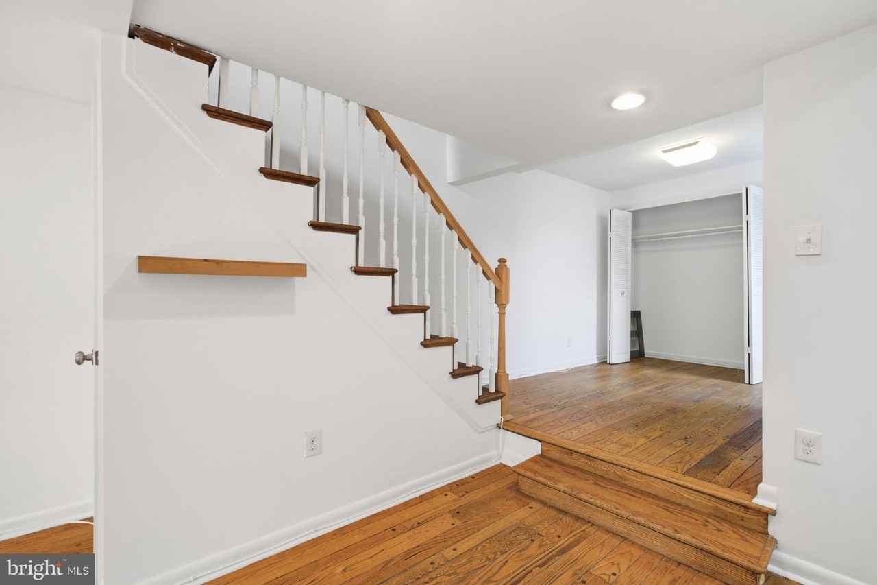 747 S 2nd St #PH - Photo 7 of 14
