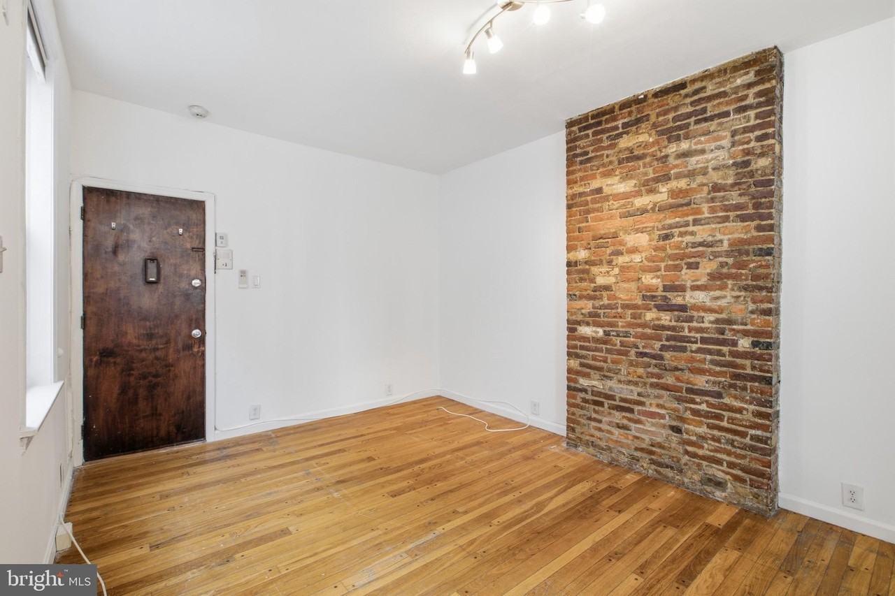 747 S 2nd St #2 - Photo 4 of 14