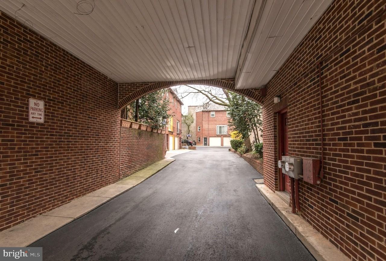 778 S Front St #C - Photo 4 of 20
