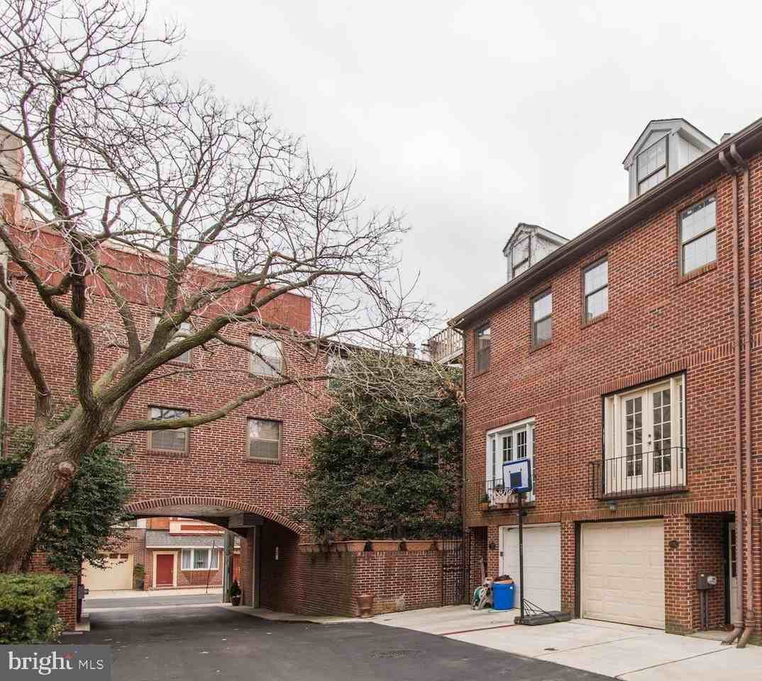 778 S Front St #C - Photo 5 of 20