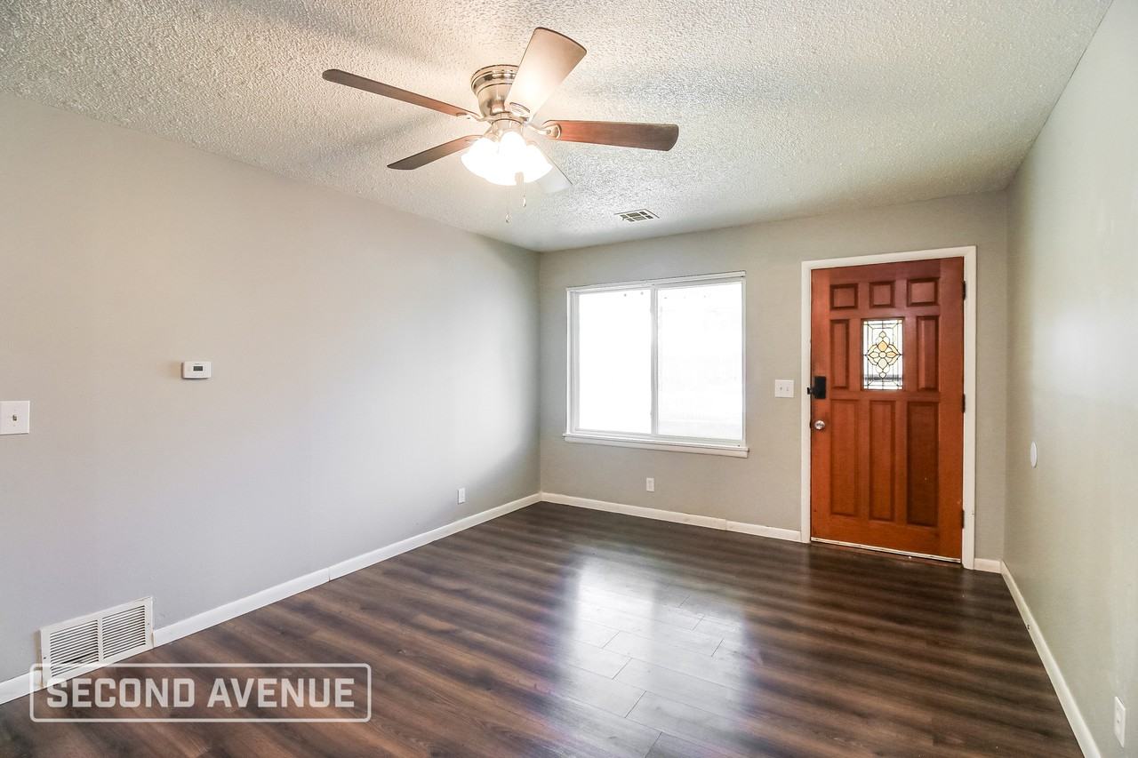 2517 Sw 60th St - Photo 3 of 21