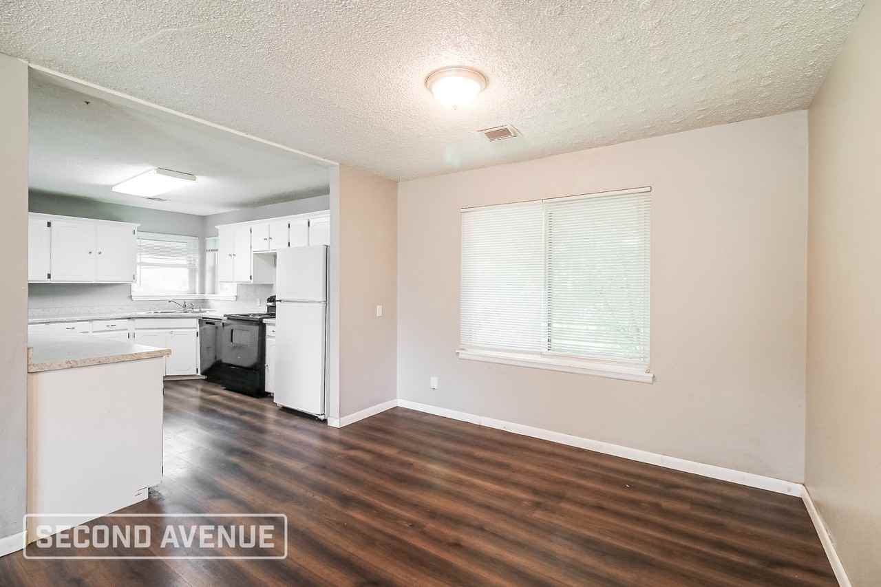 2517 Sw 60th St - Photo 6 of 21