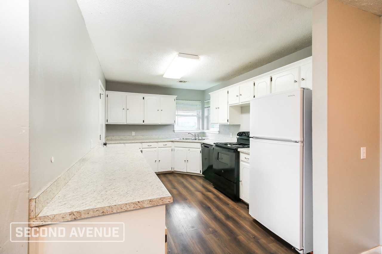 2517 Sw 60th St - Photo 7 of 21