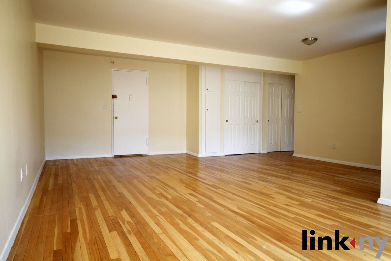 1100 Warburton Avenue #3C