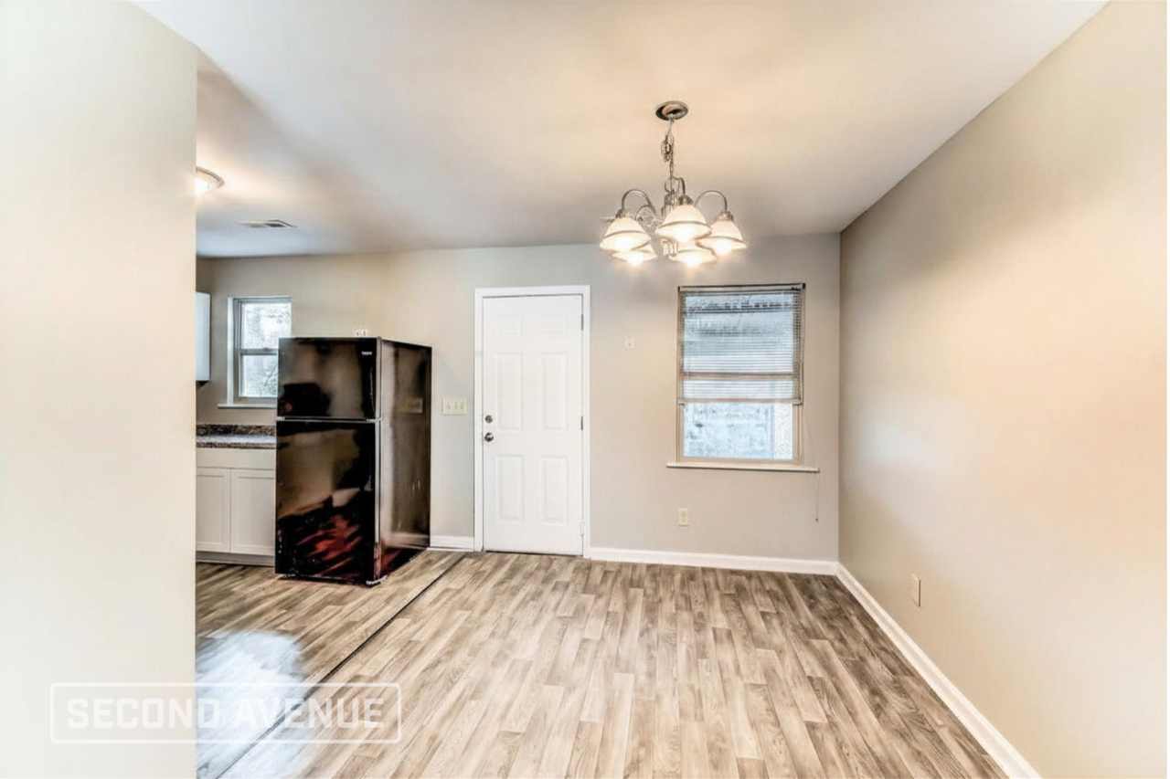 5403 Wesley Dr - Photo 3 of 12