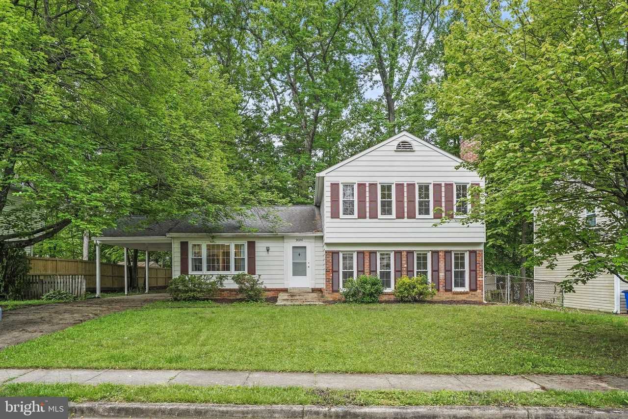 9086 Brook Ford Rd - Photo 2 of 39