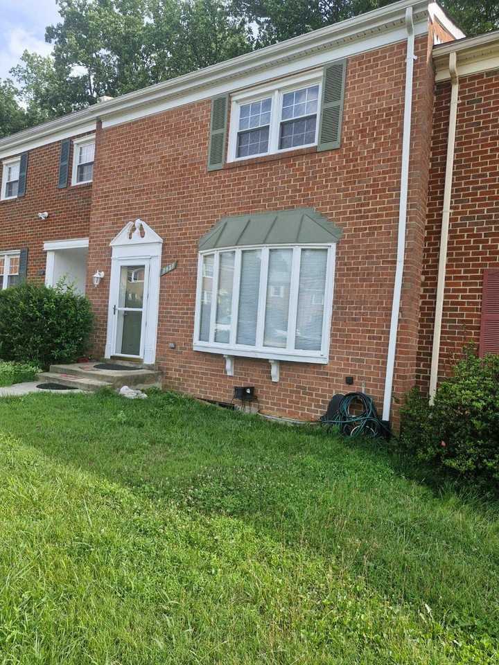 7437 Jayhawk St - Photo 2 of 5