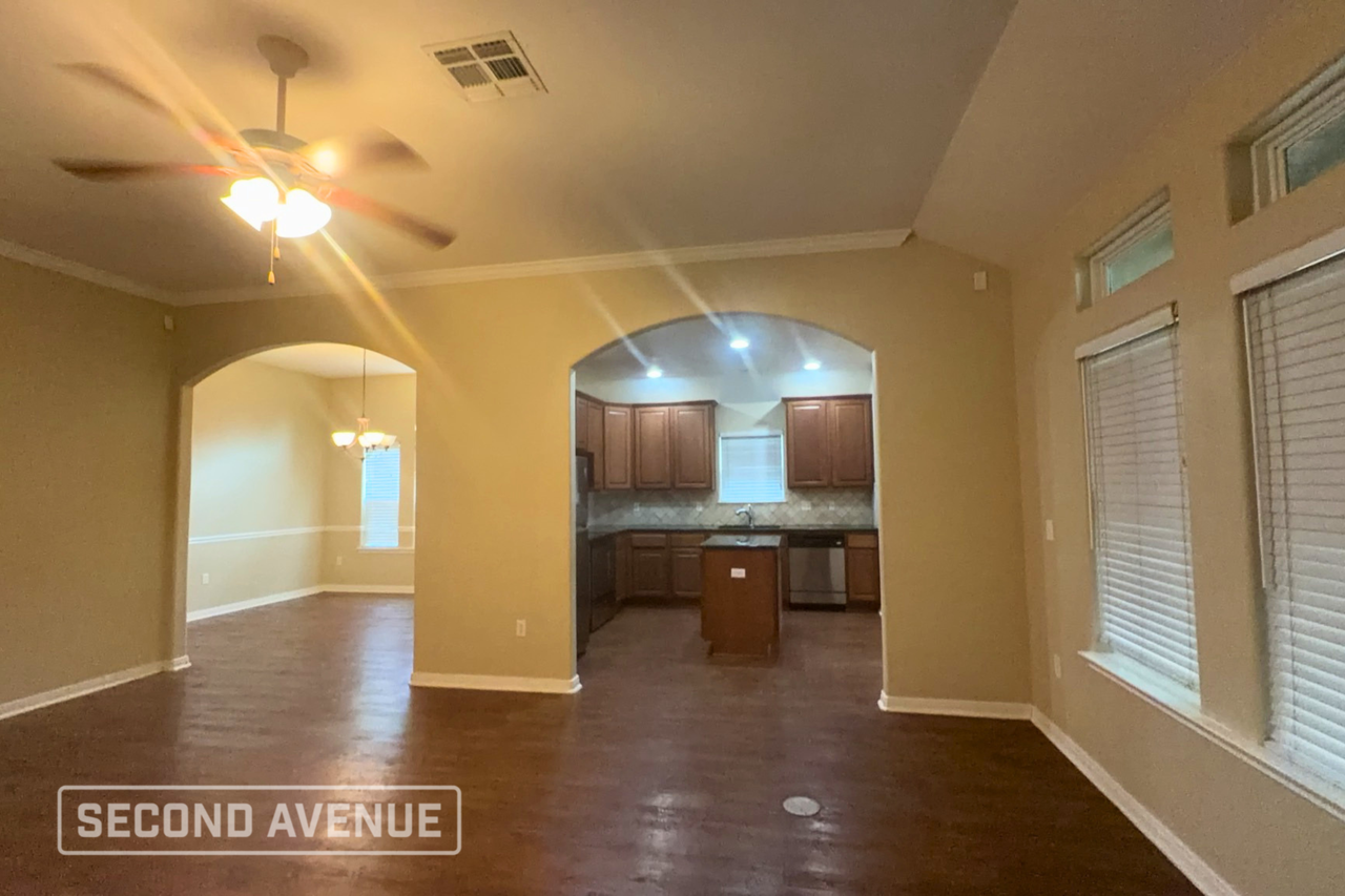 309 San Rafael Dr - Photo 5 of 25