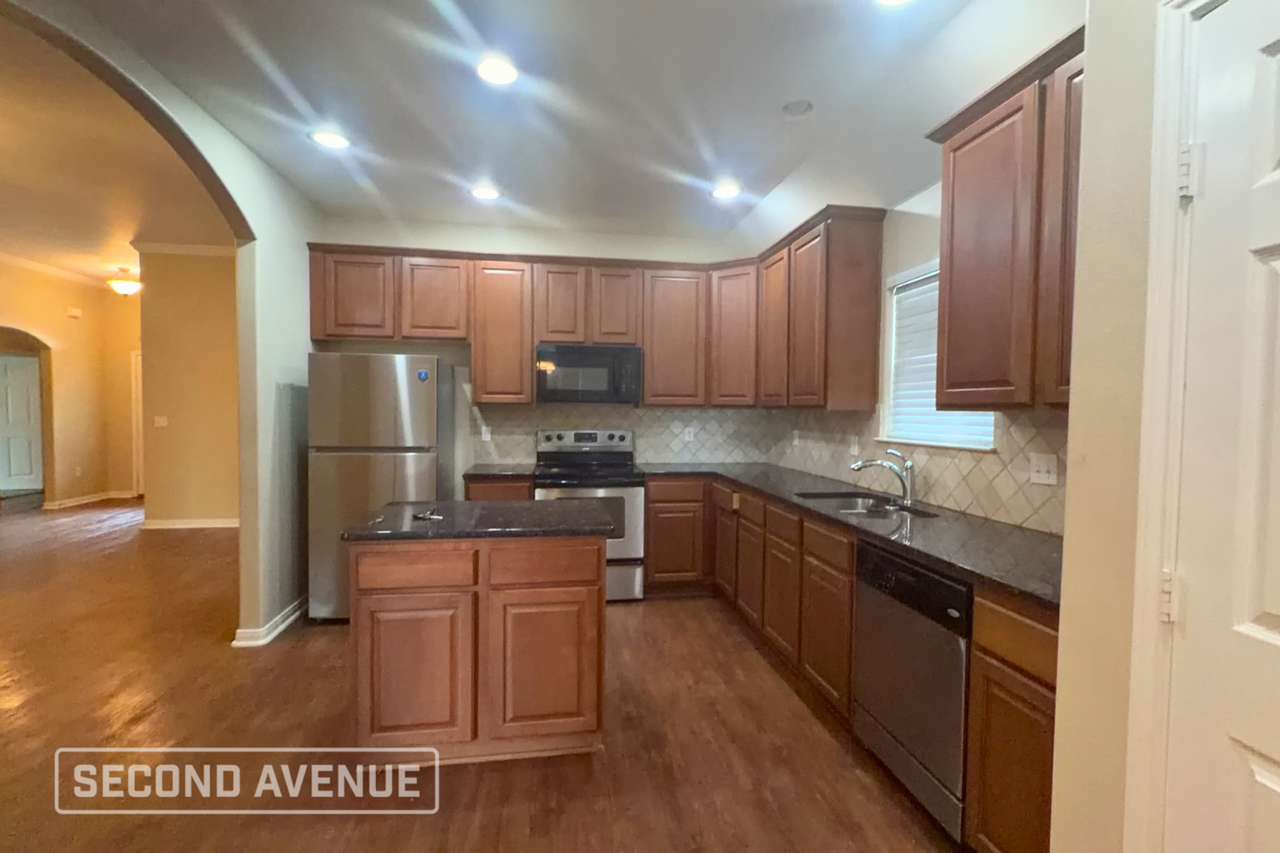 309 San Rafael Dr - Photo 6 of 25