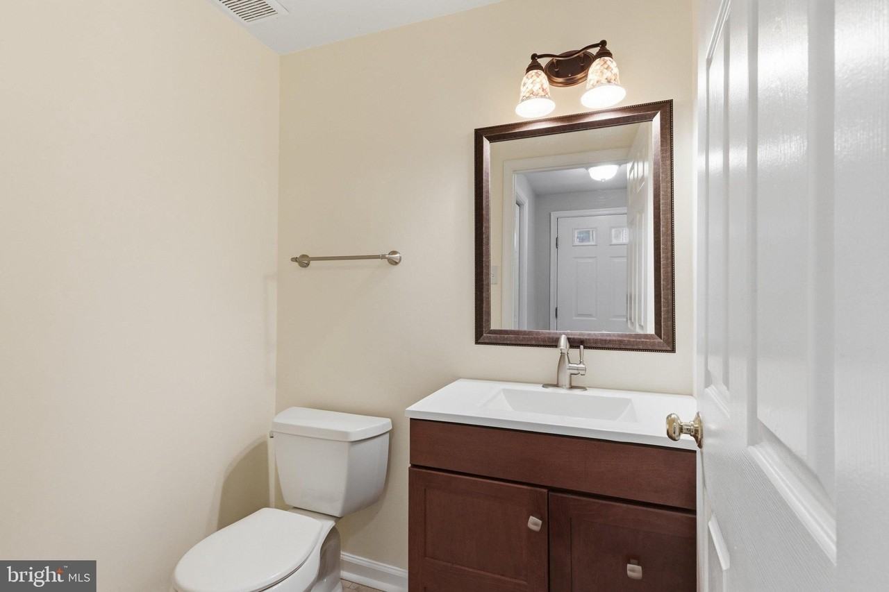 11712 Mossy Creek Ln - Photo 6 of 50