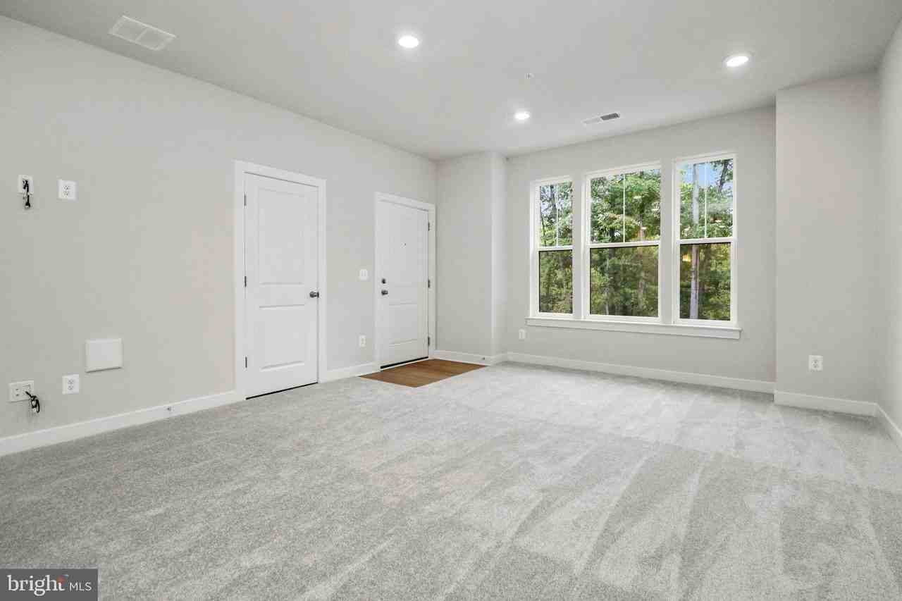 20847 Owenmore Ter - Photo 3 of 23