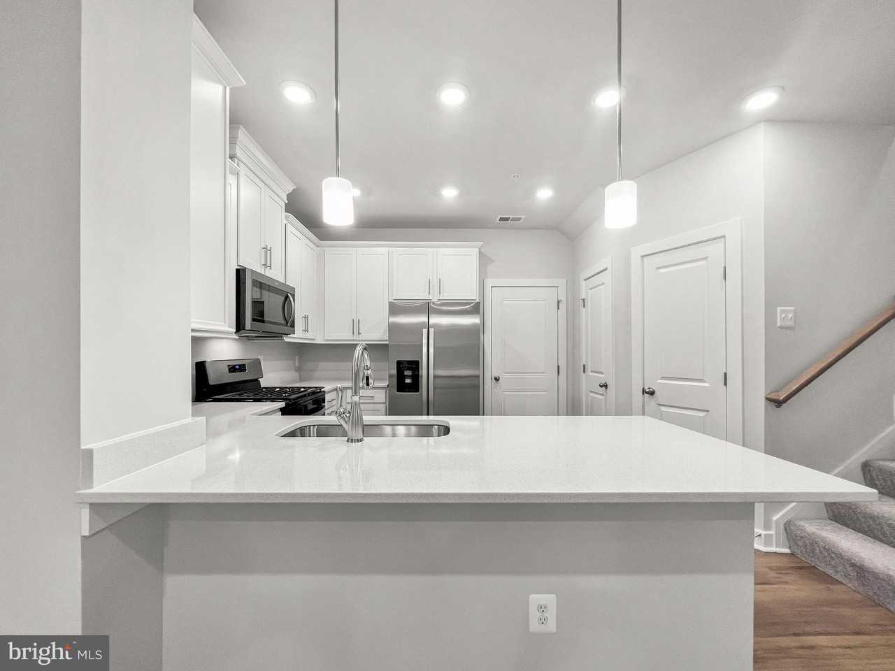20847 Owenmore Ter - Photo 5 of 23