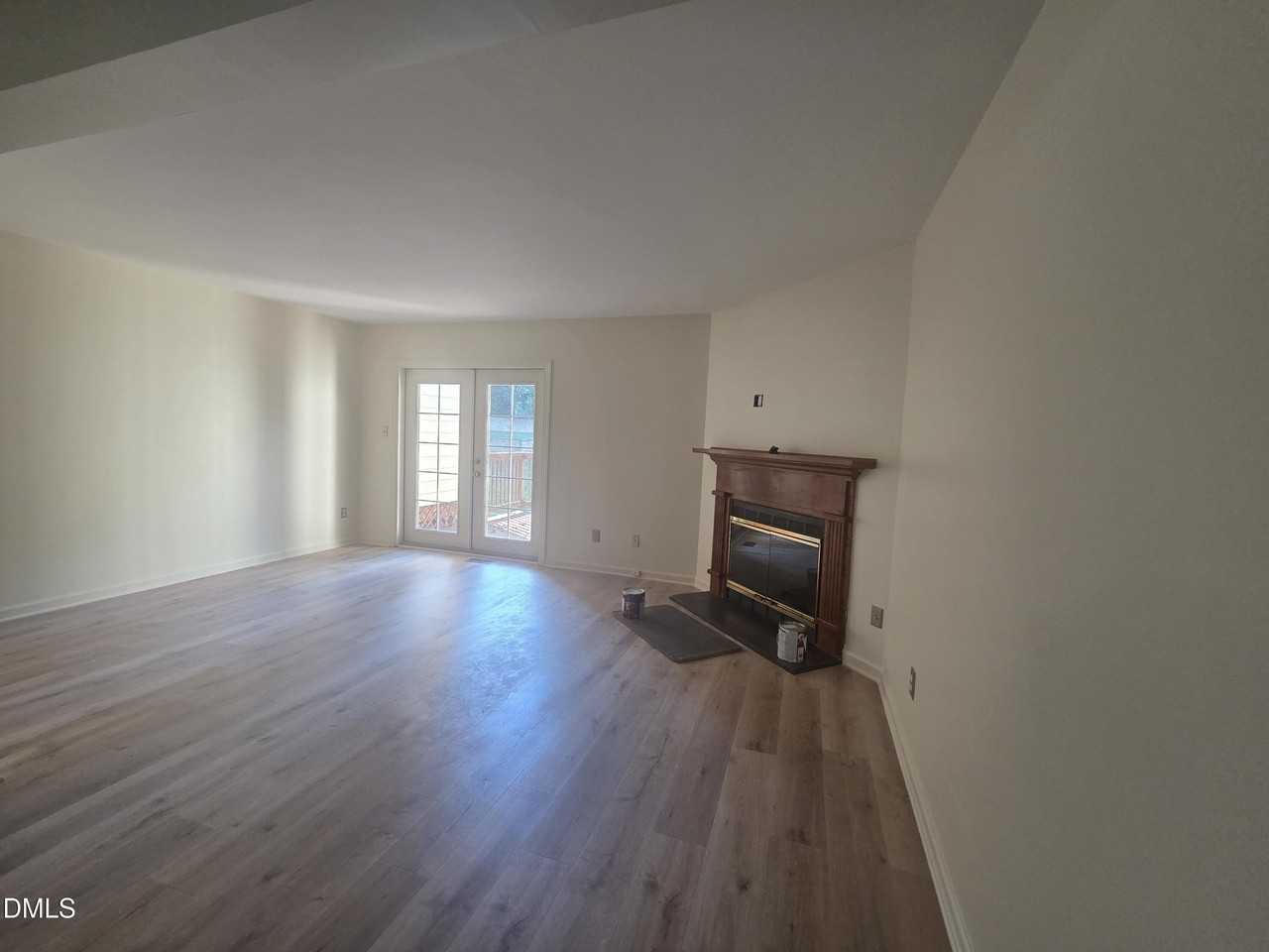 6550 Thetford Ct - Photo 4 of 16