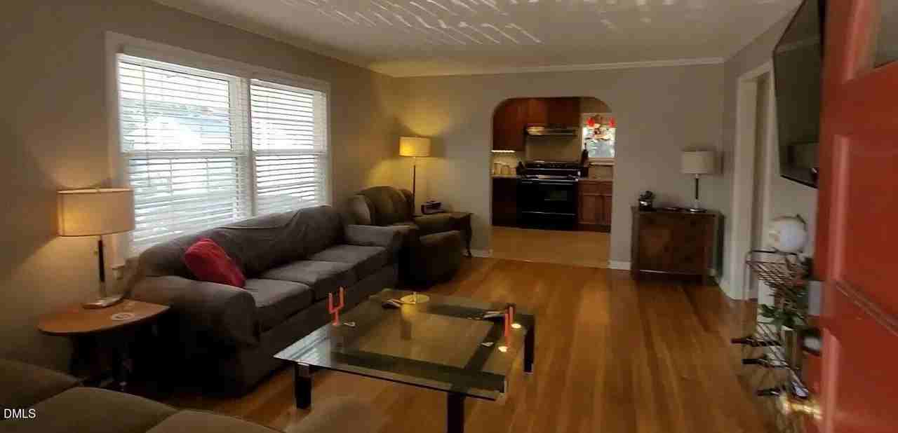 2824 Crestline Ave - Photo 7 of 30