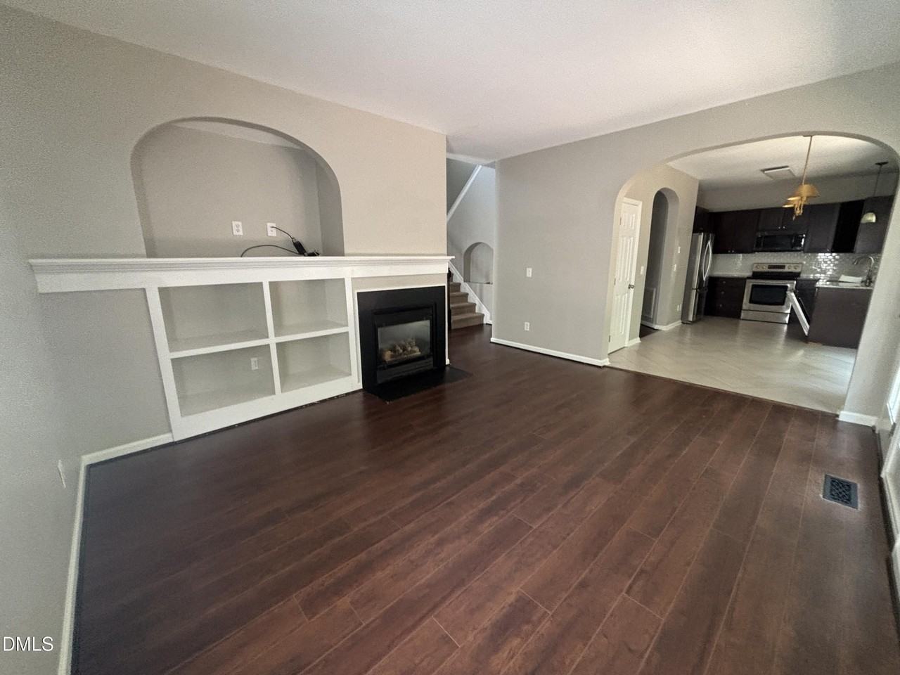 2101 Jerimouth Dr - Photo 4 of 50