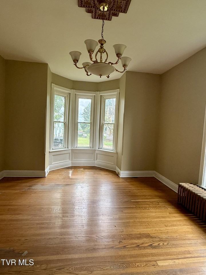 234 Solar St #101 - Photo 4 of 22