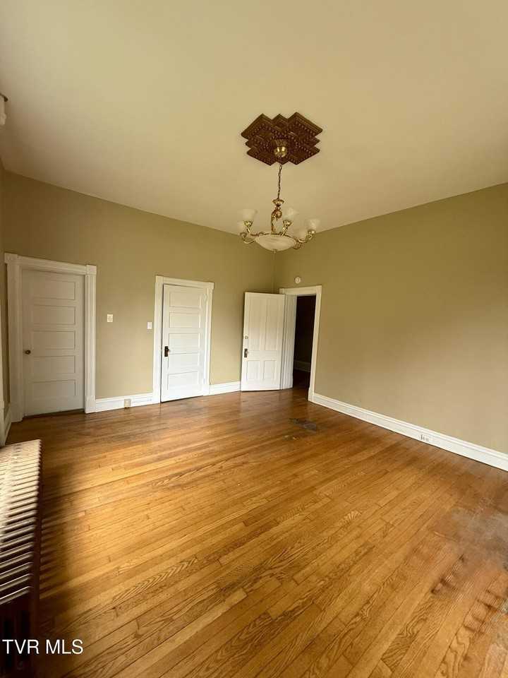 234 Solar St #101 - Photo 5 of 22