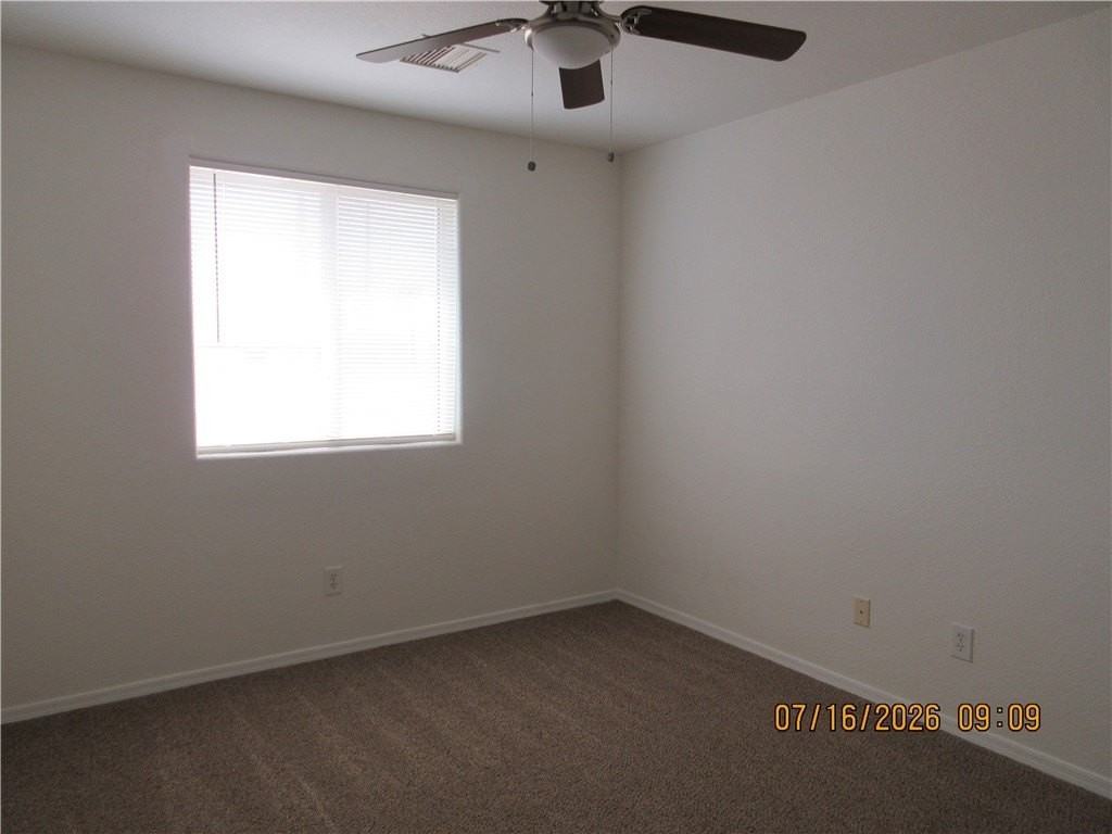 969 E Beverly Ave - Photo 7 of 13