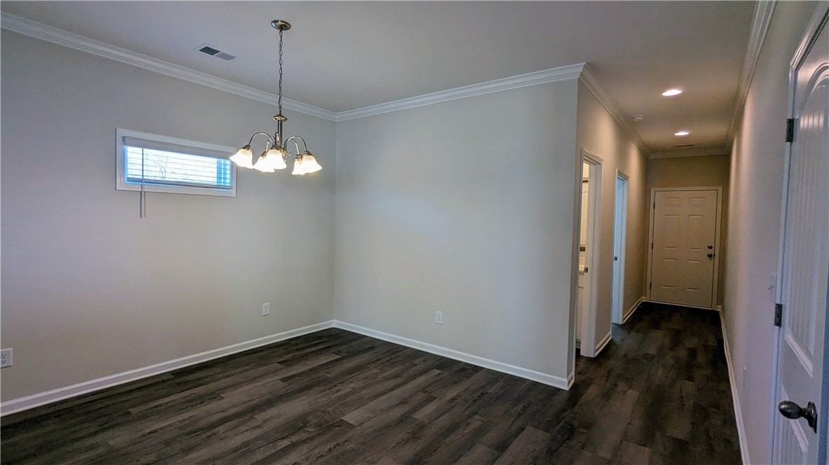 405 Sonoma Ct - Photo 2 of 31