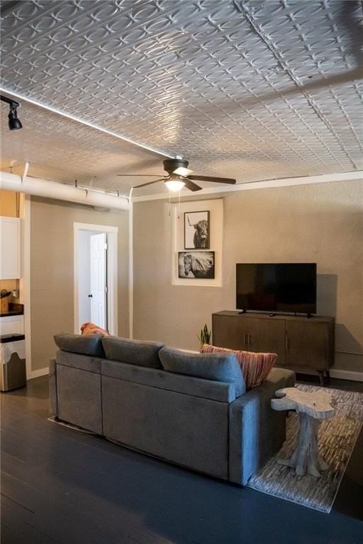 4304 S Main St #2 - Photo 5 of 8