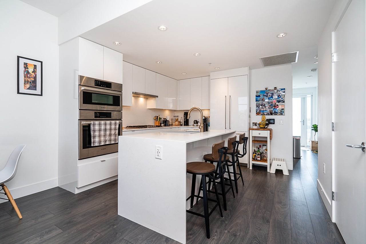 2435 Kingsway - Photo 9
