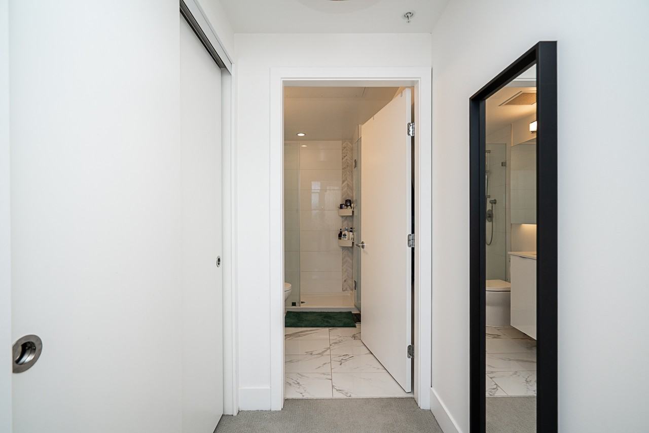 2435 Kingsway - Photo 17