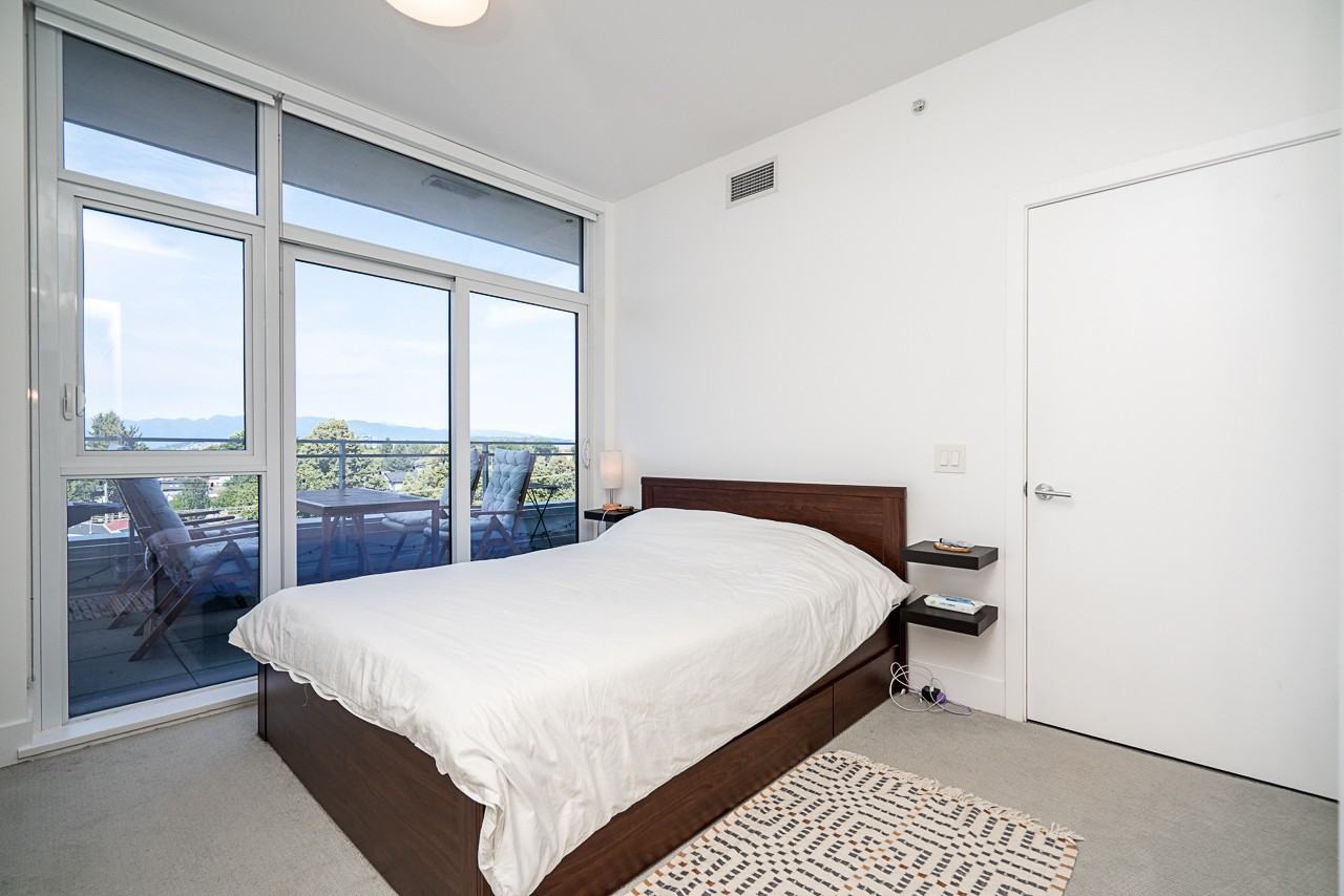 2435 Kingsway - Photo 14