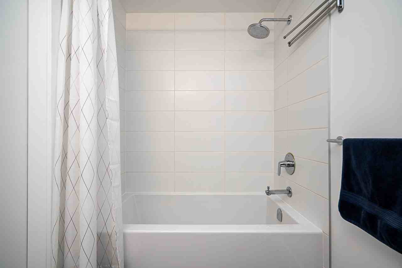 2435 Kingsway - Photo 20