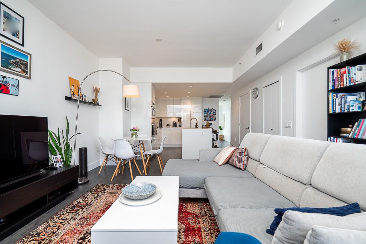 2435 Kingsway - Photo 10