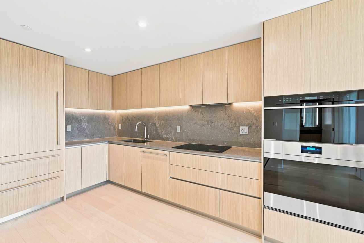 785 Harbourside Drive - Photo 2